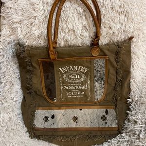 Myra Infantry Bag with hair on